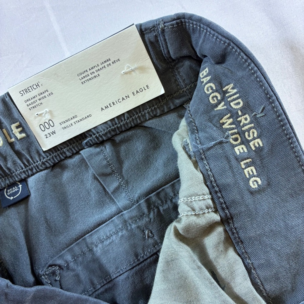 American Eagle Dreamy Drape Baggy Wide Leg Cargo Pants Blue Size 23 Regular NWT - Picture 4 of 8